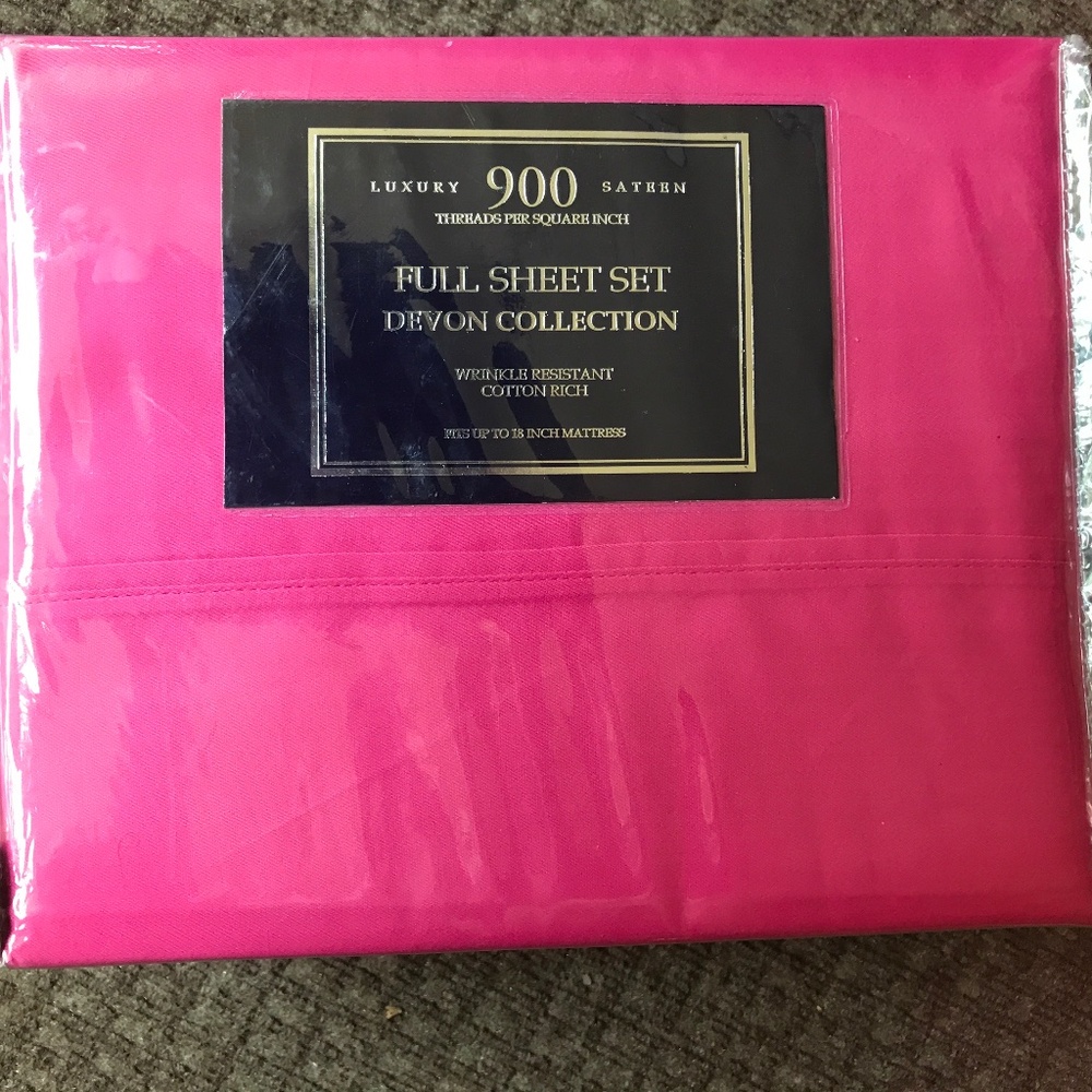 New Macy’s HOT PINK  Luxury 900 sateen full sheet set